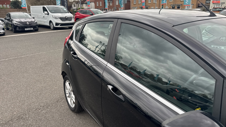 Ford Fiesta 1.0 EcoBoost Zetec 5dr Petrol Hatchback